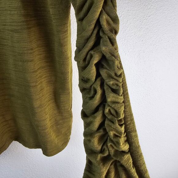 Free People Natasha Tee Women's XS Olive Green Slub Jersey Ruched Sleeve Boho - Picture 13 of 14